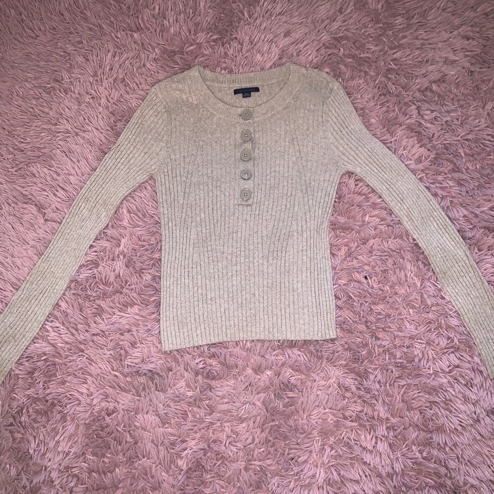 American Eagle button up sweater